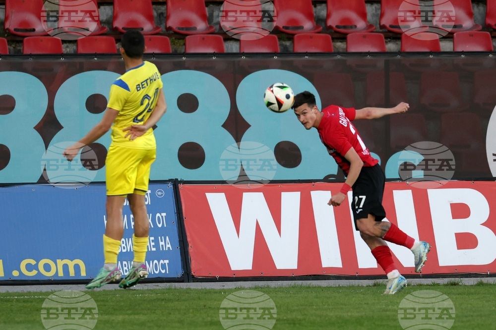 Футбол - „Локомотив“ - „Крумовград“