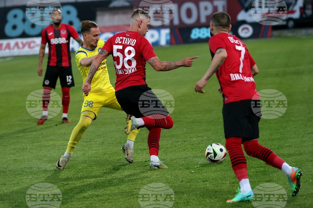 Футбол - „Локомотив“ - „Крумовград“