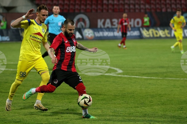 Спас Делев донесе успеха на Локомотив (София) над ЦСКА 1948 и спаси тима от директно изпадане