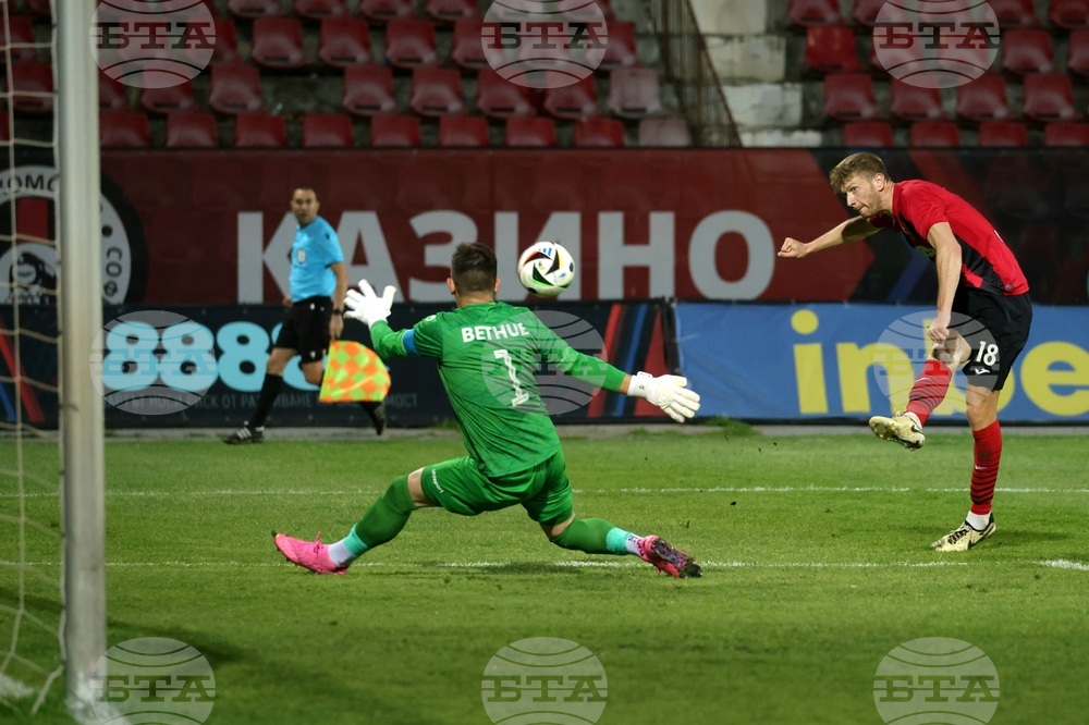 Футбол - „Локомотив“ - „Крумовград“