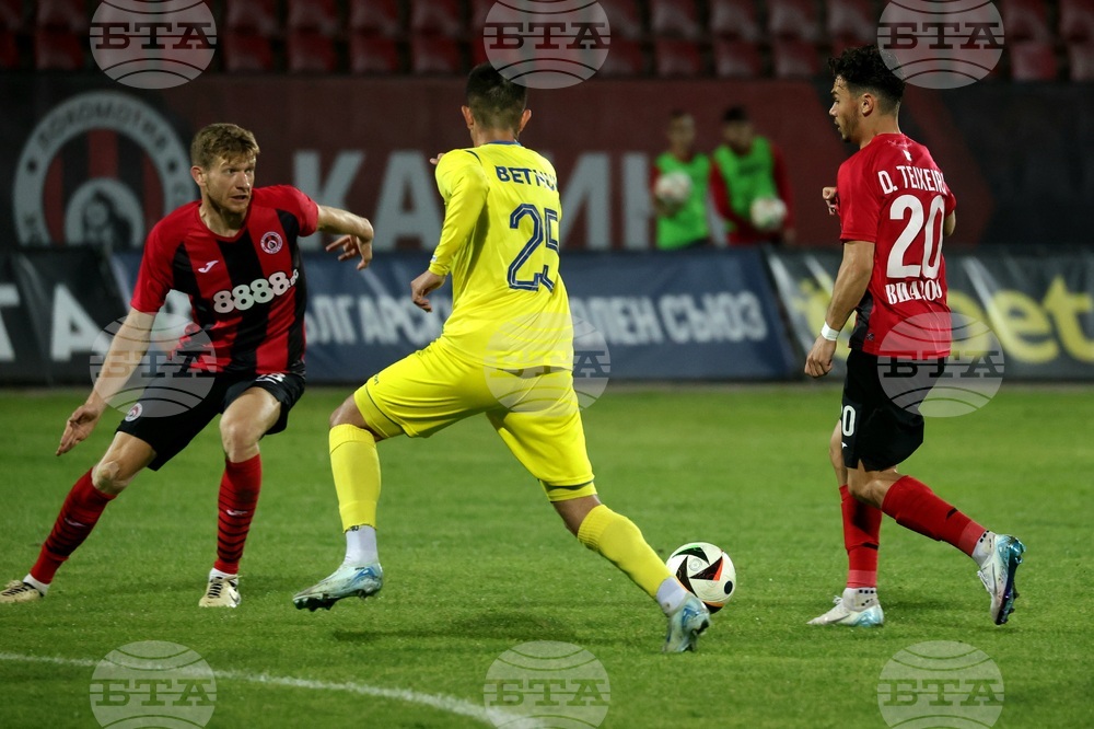 Футбол - „Локомотив“ - „Крумовград“