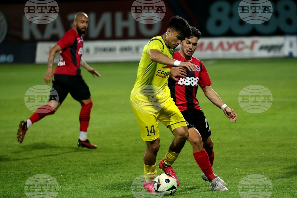 Футбол - „Локомотив“ - „Крумовград“