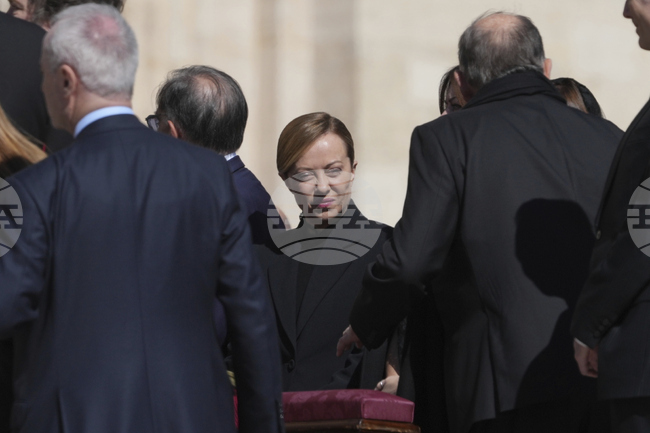 Мелони проведе първи телефонен разговор с папа Лъв Четиринадесети