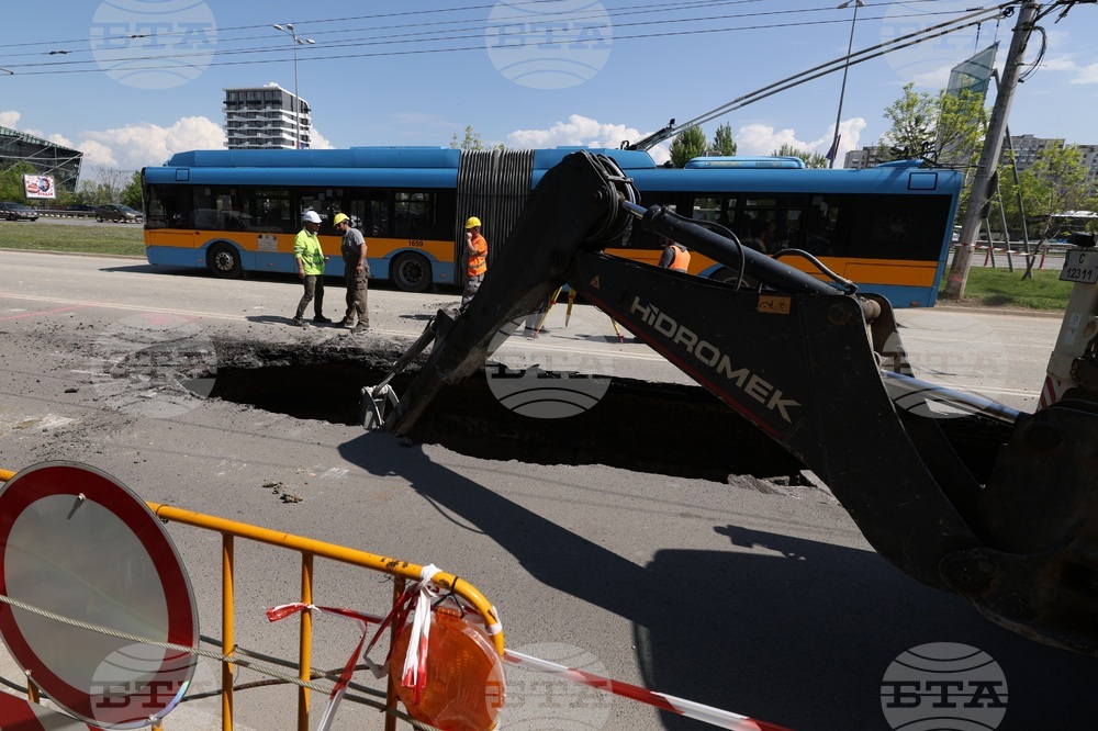 Променя се движението на част от градския транспорт заради строителните дейности в локалното платно на бул. „Цариградско шосе“ в ж.к. „Младост“