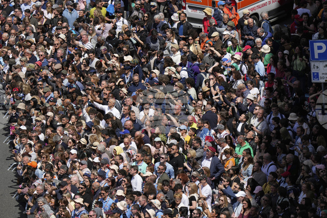 Хиляди хора се включиха в демонстрации в цяла Италия по повод Международния ден на труда, приключил с голям концерт в Рим