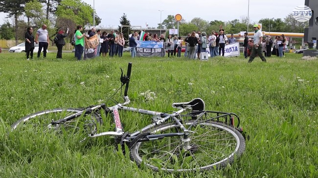 Протестиращи блокираха движението в района на Дунав мост при Русе