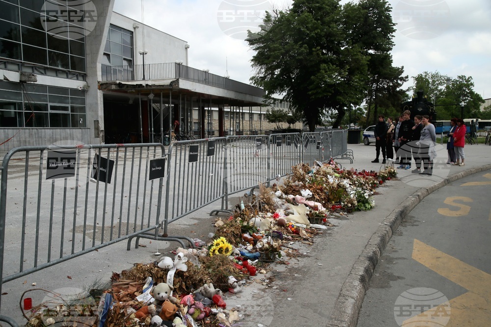 Тежко пострадала след срутването на козирката на жп гарата в северния сръбски град Нови Сад е извън опасност 