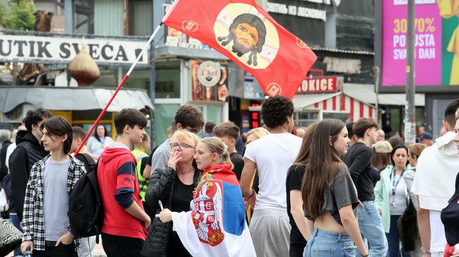 Serbian Police Use Pepper Spray Against Protesters in Novi Sad, Again
