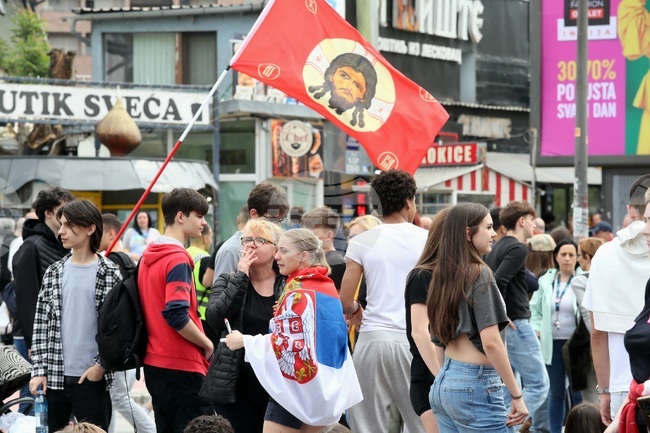 Serbian Police Use Pepper Spray Against Protesters in Novi Sad, Again