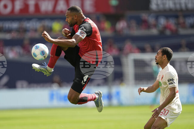 Германският национал Йонатан Та все още не е решил къде ще продължи кариерата си