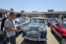 Сливен - ретро автомобили - парад