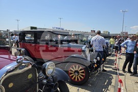Сливен - ретро автомобили - парад