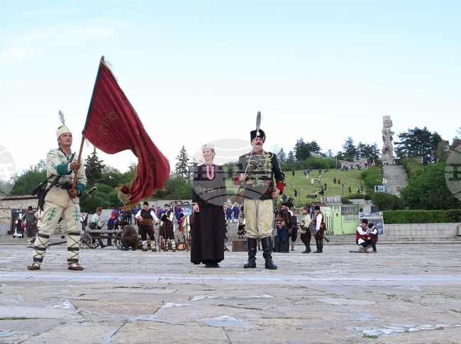 С историческата възстановка "Мъжество и саможертва" в Панагюрище започнаха честванията на 149 години от Априлската епопея