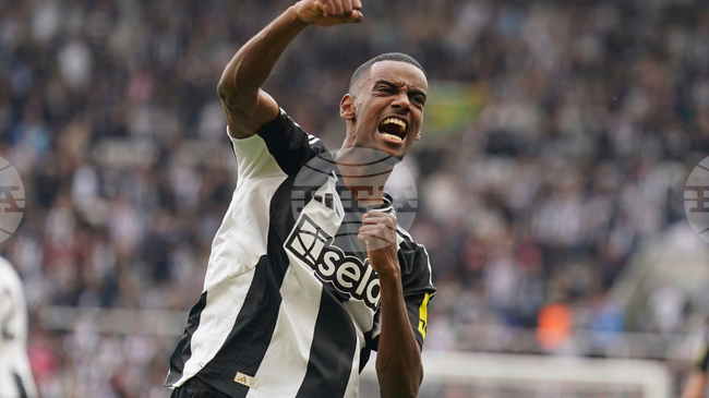 Мениджърът на Нюкасъл Еди Хау призна, че клубът не е в добра позиция да задържи нападателя Александър Исак