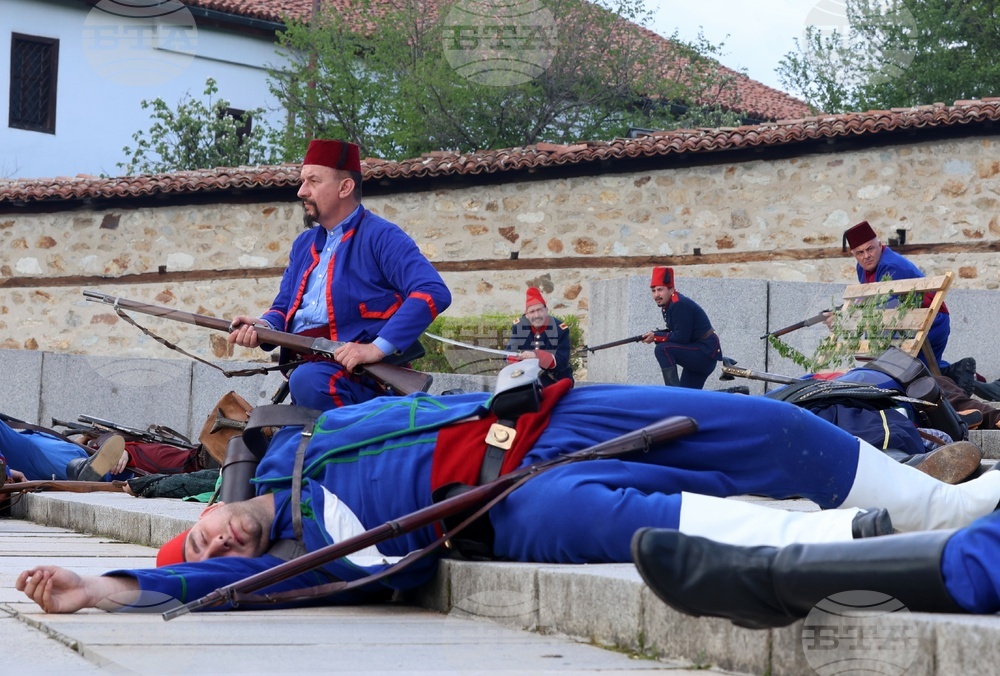 Панагюрище - мемориален комплекс „Априлци“ - историческа възстановка