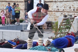 Панагюрище - мемориален комплекс „Априлци“ - историческа възстановка