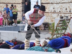 Панагюрище - мемориален комплекс „Априлци“ - историческа възстановка