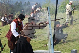 Панагюрище - мемориален комплекс „Априлци“ - историческа възстановка