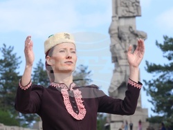 Панагюрище - мемориален комплекс „Априлци“ - историческа възстановка