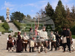 Панагюрище - мемориален комплекс „Априлци“ - историческа възстановка