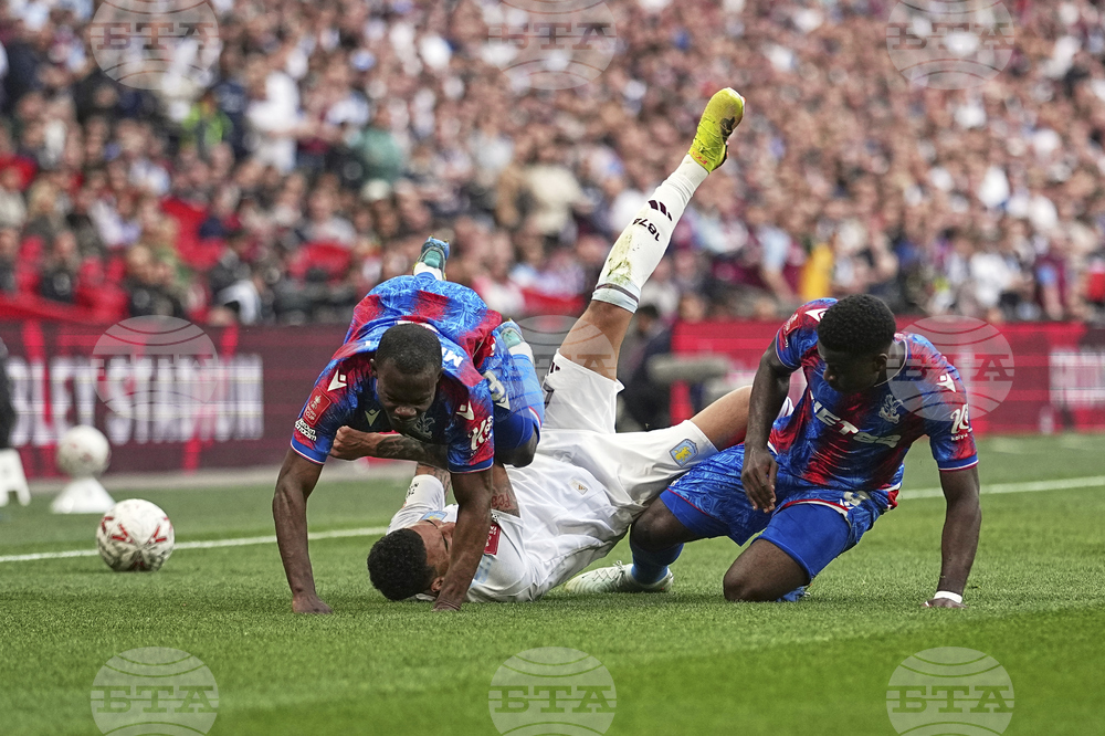 APTOPIX Britain Soccer FA Cup