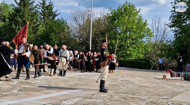 С историческата възстановка "Мъжество и саможертва" в Панагюрище започнаха честванията на 149 години от Априлската епопея