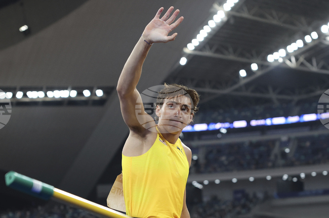 Арманд Дуплантис с нов триумф в овчарския скок, Кордел Тинч стана четвъртият най-бърз в историята на 110 метра с препятствия на турнира от Диамантената лига в Шанхай