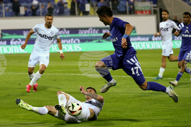 Левски съхрани преднината си срещу Арда с равенство на "Георги Аспарухов"