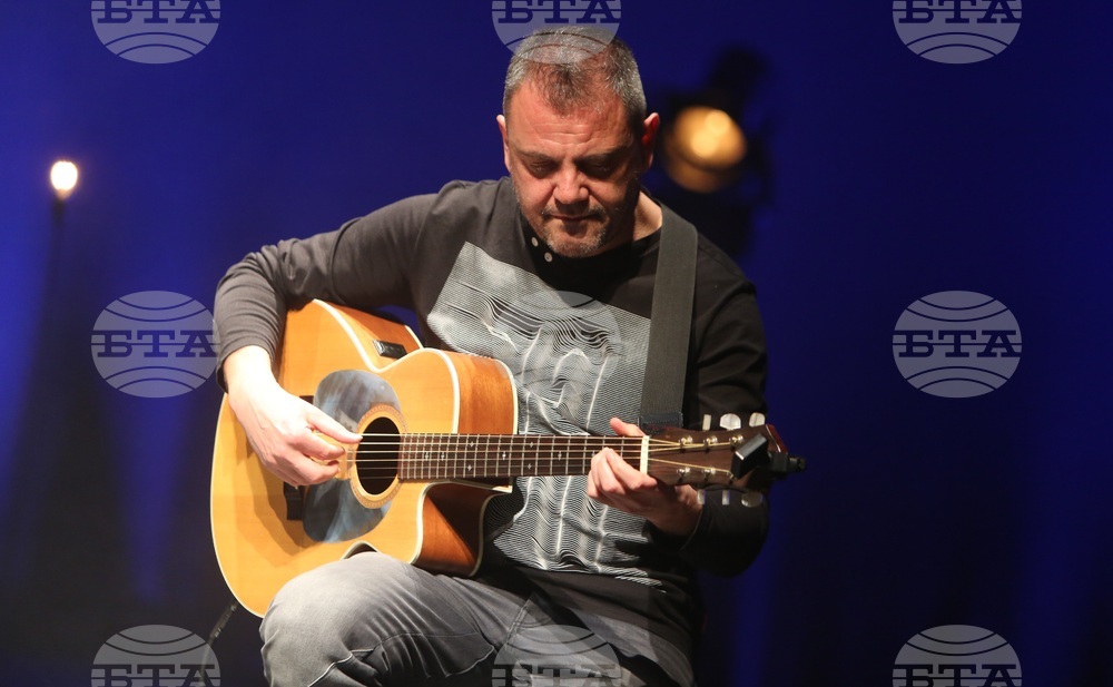 Концерт-спектакъл - „Песен за Коко“