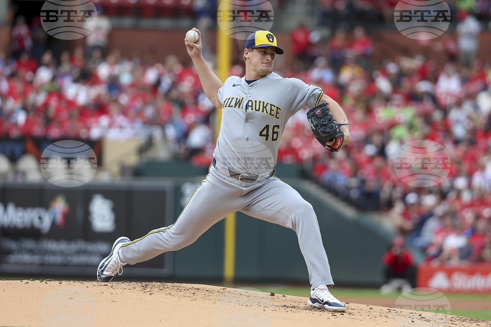 Brewers Cardinals Baseball