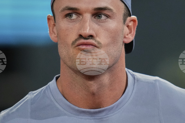 Томи Пол ще играе на полуфиналите на турнира по тенис от сериите "Мастърс" в Рим