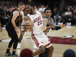 Cavaliers Heat Basketball