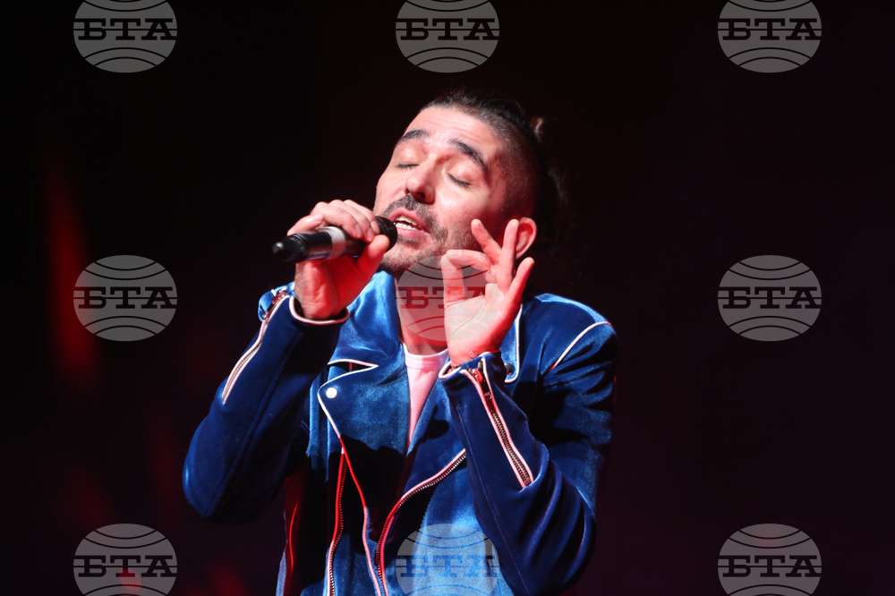 Концерт-спектакъл - „Песен за Коко“