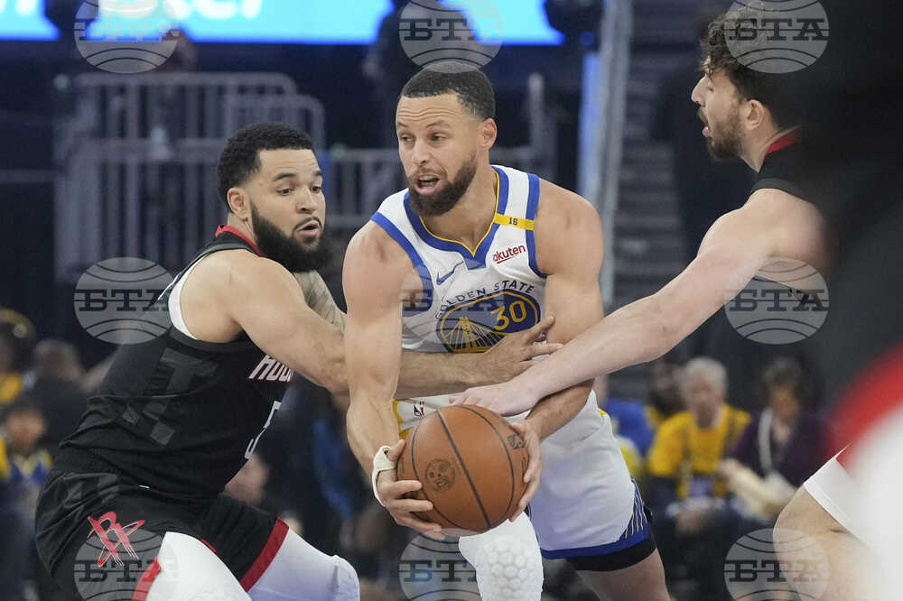 Rockets Warriors Basketball