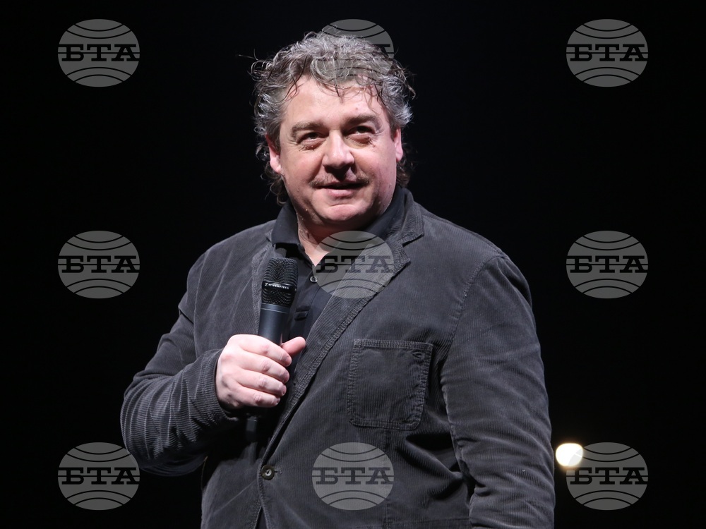 Концерт-спектакъл - „Песен за Коко“