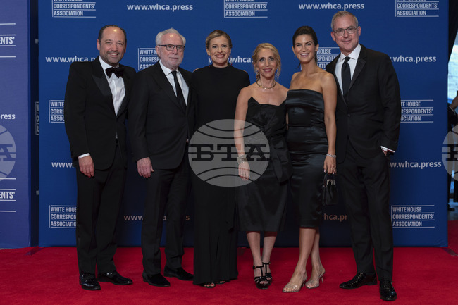 Ежегодната вечеря на кореспондентите в Белия дом протече без гостуването на президента и в помрачено настроение