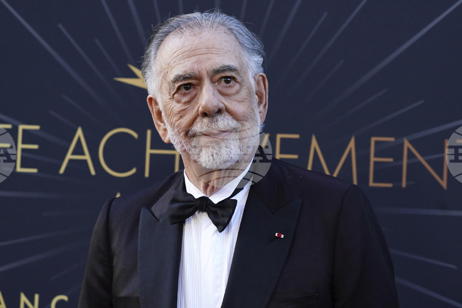 Часовник на режисьора Франсис Форд Копола бе продаден за рекордните 10,8 млн. долара на търг