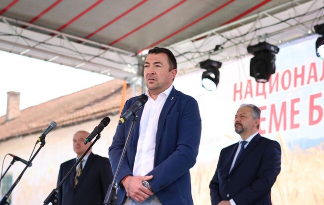 МЗХ: Заместник-министър Янчев откри 11-ия Национален фестивал „Семе българско“ в Севлиево