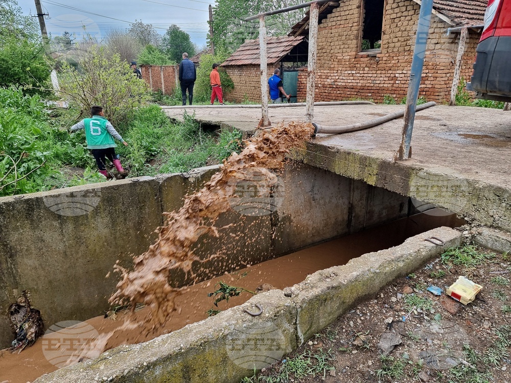 Общо 24 заявления са подадени за отпускане на еднократна помощ заради наводненията в Монстанско и Врачанско