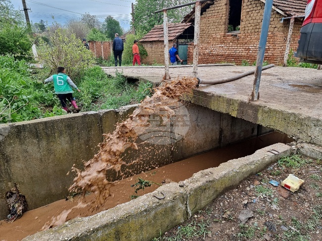 Общо 24 заявления са подадени за отпускане на еднократна помощ заради наводненията в Монстанско и Врачанско