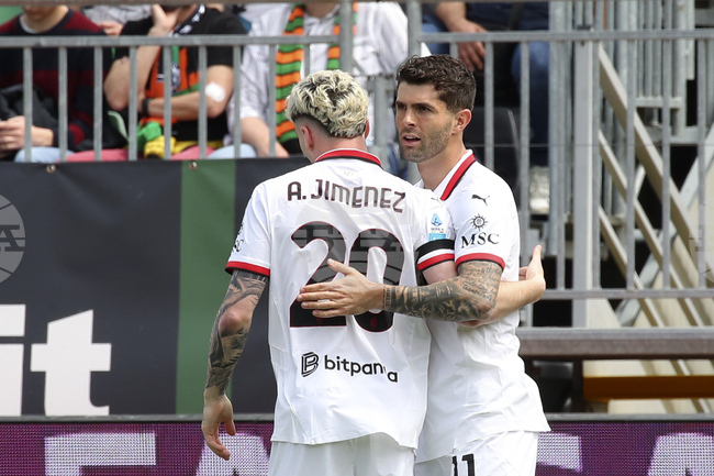 Милан надигра Венеция в мач от италианското първенство по футбол