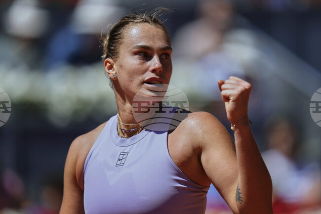 Двукратната шампионка Виктория Азаренка постигна нова победа на турнира по тенис в Мадрид, Паолини и Пегула отпаднаха