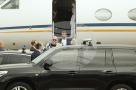 Доналд Тръмп-младши - посещение