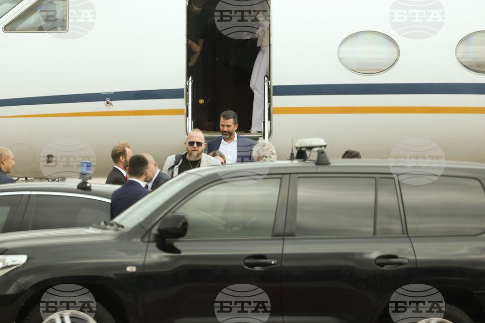 Доналд Тръмп-младши - посещение