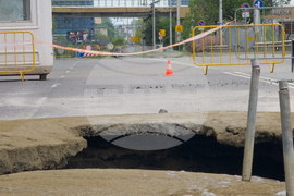 Булевард „Цариградско шосе“ - пропадане на пътя
