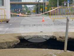Булевард „Цариградско шосе“ - пропадане на пътя