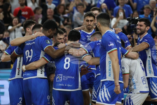 Отборът на Левски допусна загуба срещу ПАОК на турнир по волейбол в Гърция