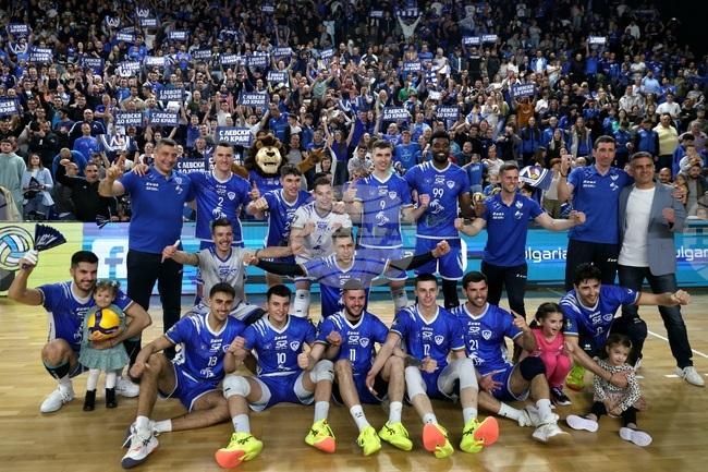 Левски взе втората си поредна и общо 17-а титла във волейболното първенство за мъже