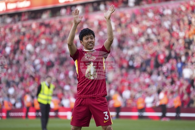 Полузащитникът на Ливърпул Ендо няма да играе за националния отбор на Япония поради контузия