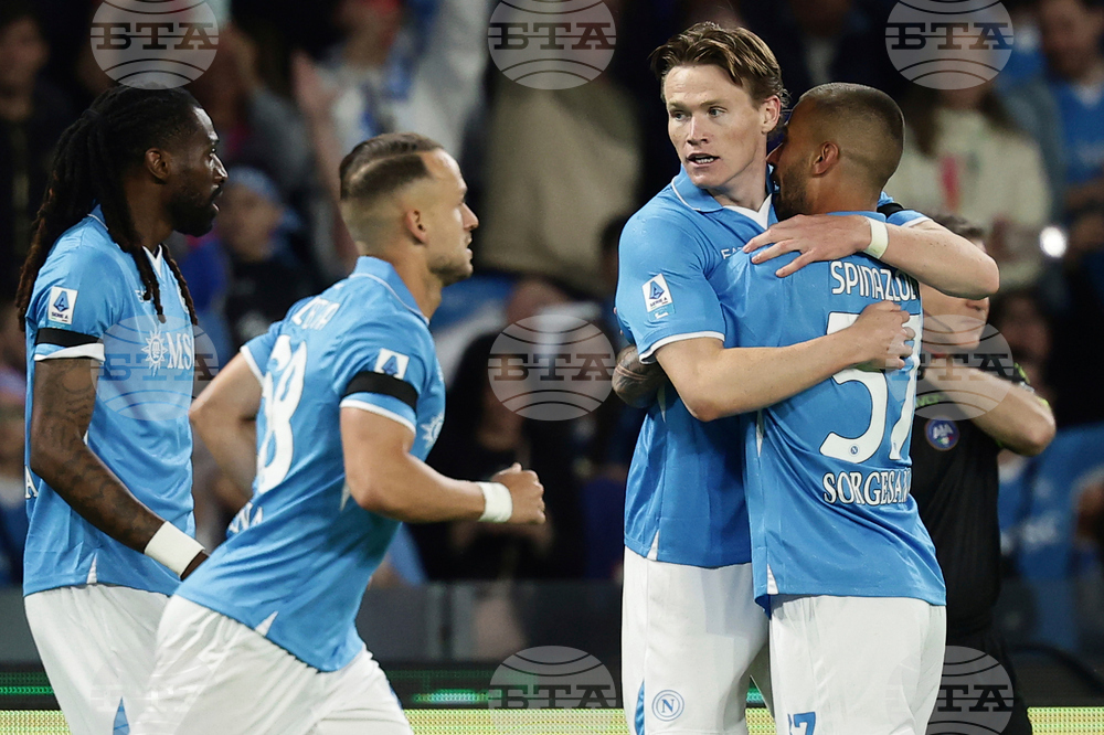 Мактоминей от Наполи: "Сега не е моментът за паника"